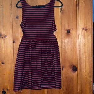 Forever 21 woman’s large striped open side detail back zip dress